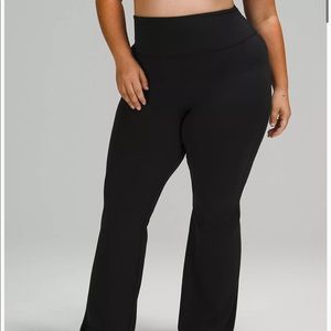 Lululemon Groove Super-High-Rise Flared Pant Nulu